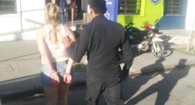 En un confuso episodio detuvieron a la hija de "El Pata" Medina