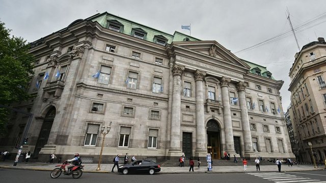 Hasta el Banco Nación rechazó el escandaloso acuerdo Gobierno-Correo