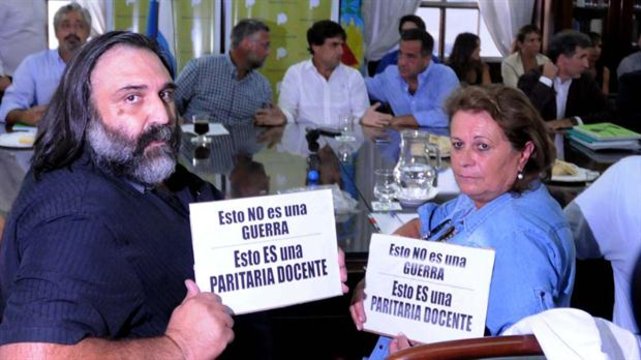 Los docentes reunidos con Vidal para intentar destrabar el conflicto