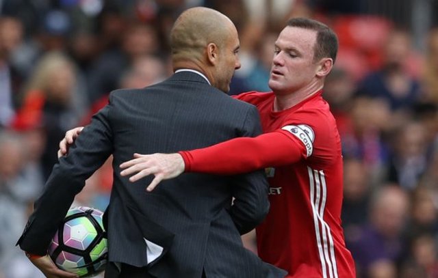 Guardiola le escondió la pelota a Rooney cuando el City ganaba 1 a 0