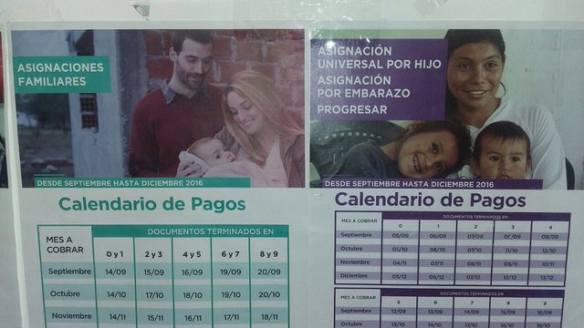 Repudio en las redes a los discriminativos afiches de la ANSES