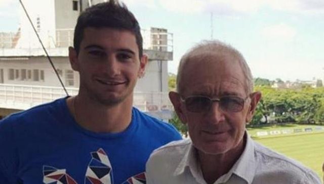 ¿Se queda o se va? El consejo del padre de Alario para su hijo
