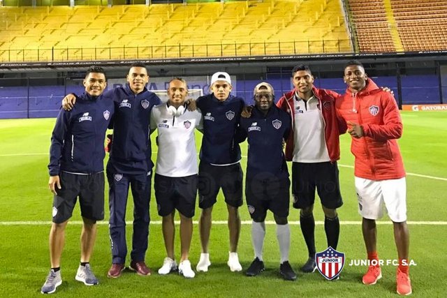 Las fotos de Teo en la Bombonera en la previa del duelo copero