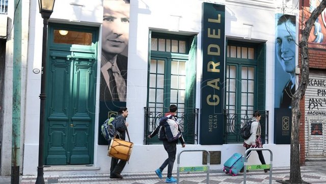 Repudio y bronca por la remodelación de la casa museo Carlos Gardel