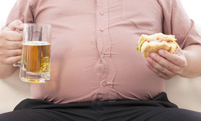 Tener panza cervecera es ¿más peligroso que estar gordo?
