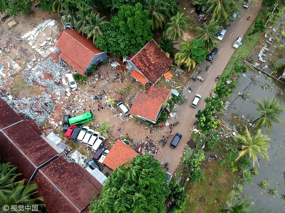 Tsunami en Indonesia: al menos 222 muertos y 843 heridos