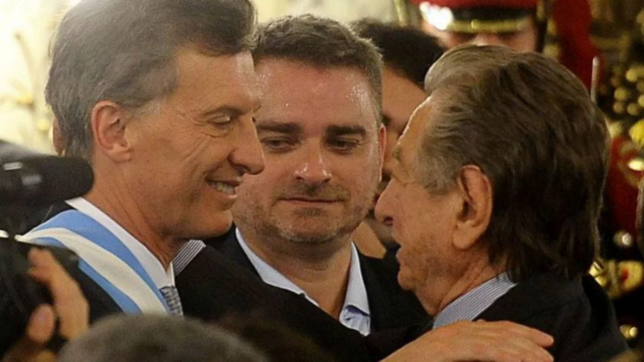 La dirigencia política expresó sus condolencias por la muerte de Franco