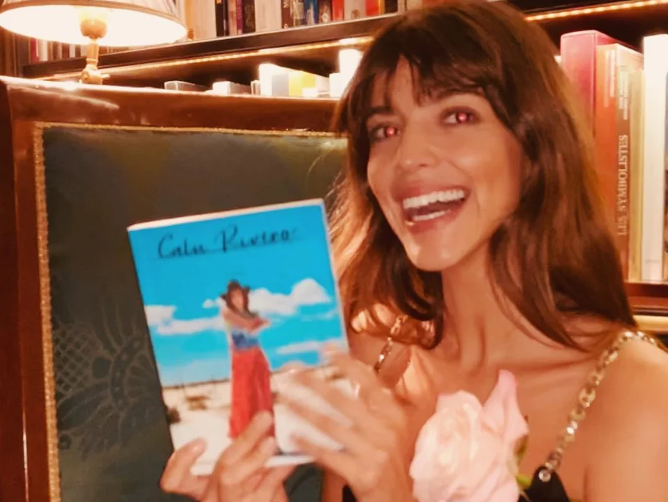 El aventurado desnudo de Calu Rivero en su nuevo libro