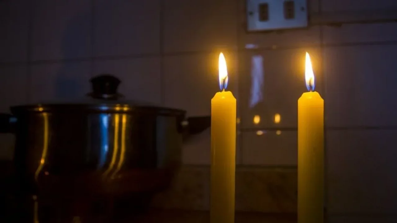 El drama de los miles de vecinos que siguen sin luz tras el apagón