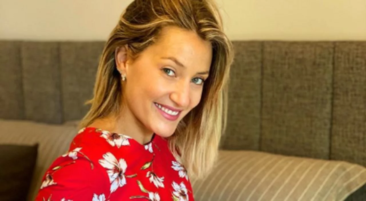 Mica Viciconte mostró su lomazo en bikini en los ríos de Córdoba