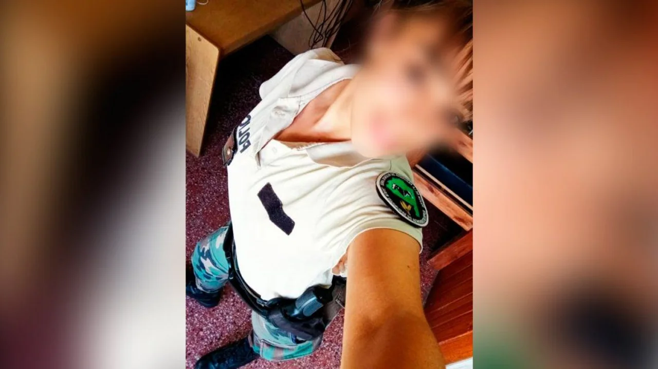 Una joven policía se pegó un tiro luego que viralizaran un video íntimo -  Diario Registrado