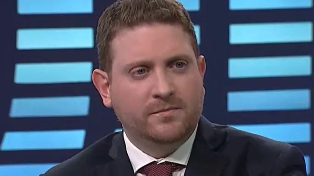 A Jonatan Viale lo corrieron de LN+ y explotan las redes