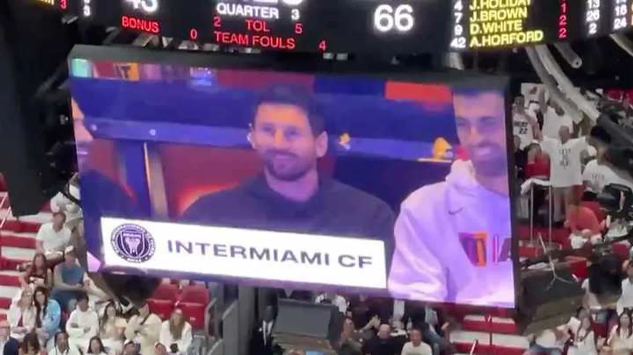 Lionel Messi fue a ver un partido de la NBA y fue ovacionado
