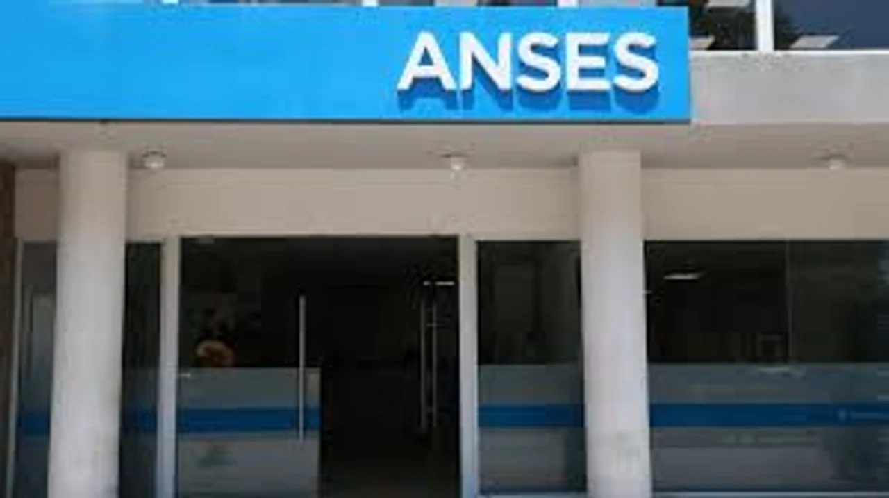 Cómo es la asignación por cónyuge que entrega ANSES en diciembre 2024