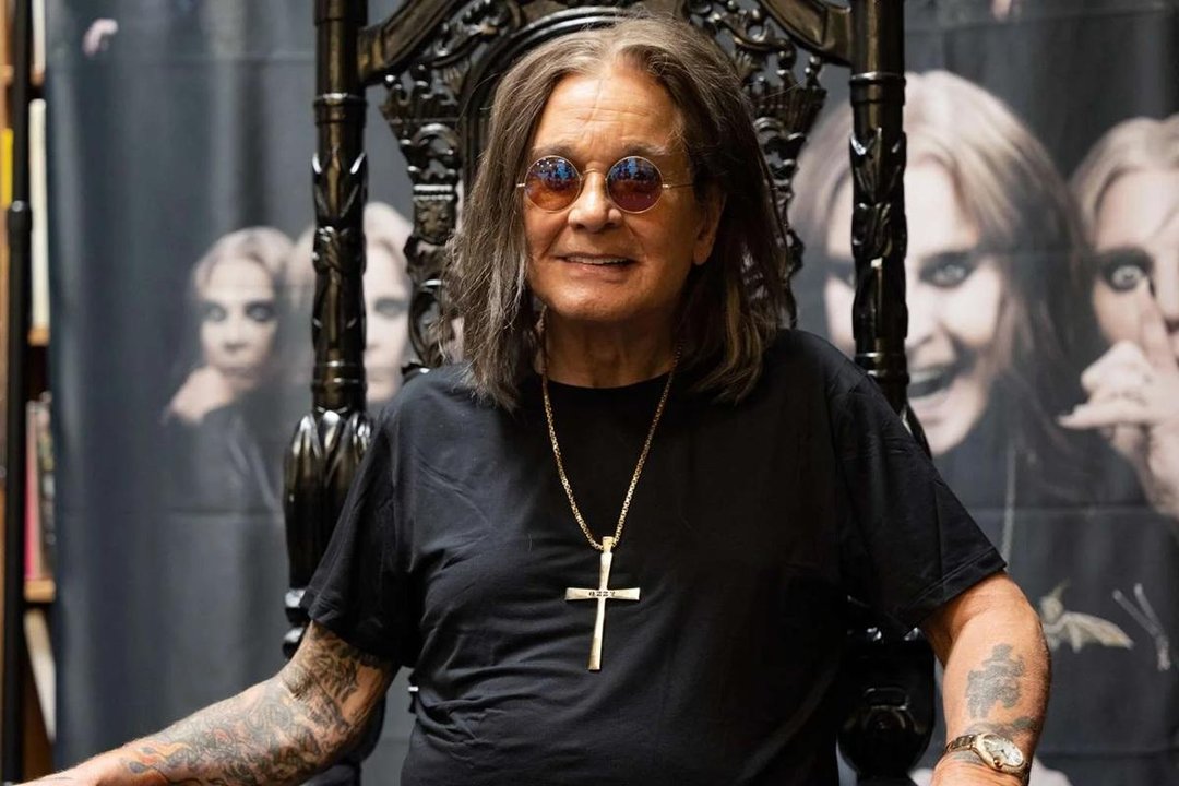Ozzy Osbourne umrl v starosti 76 let, oboževalci žalujejo