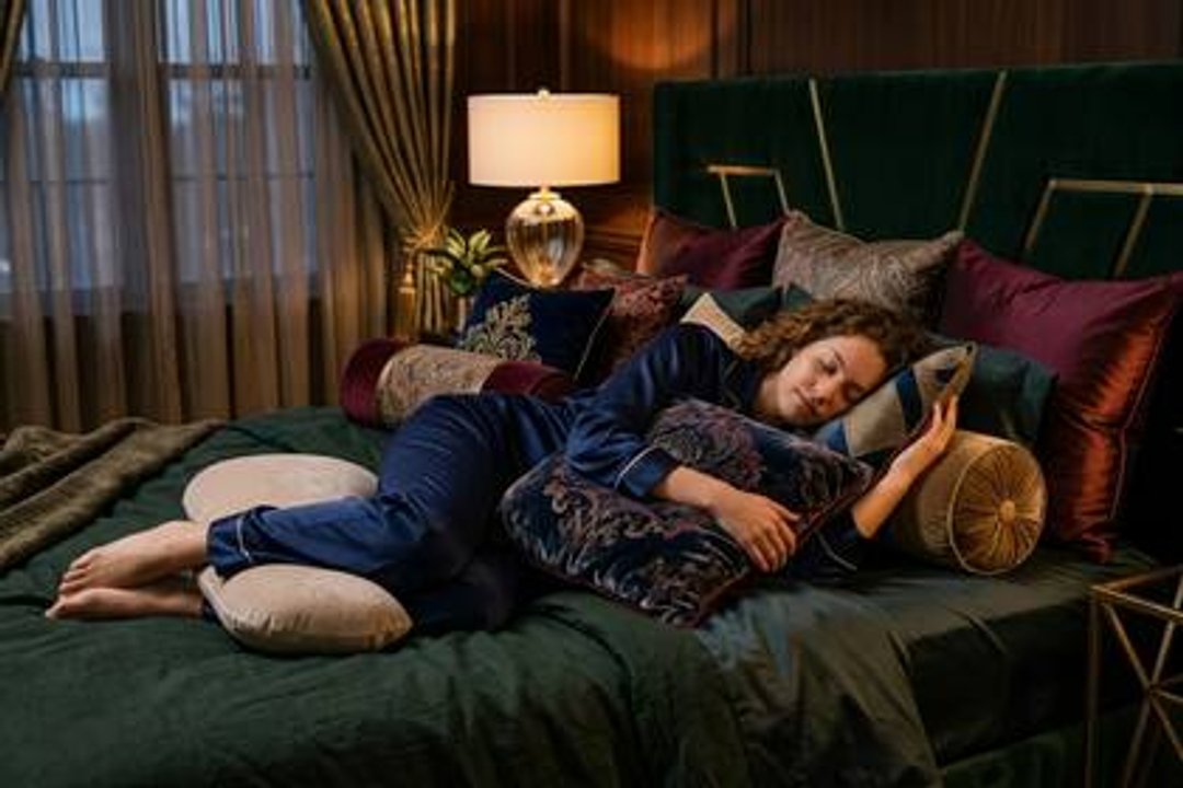 Cuál es el significado oculto de dormir con muchas almohadas según la psicología