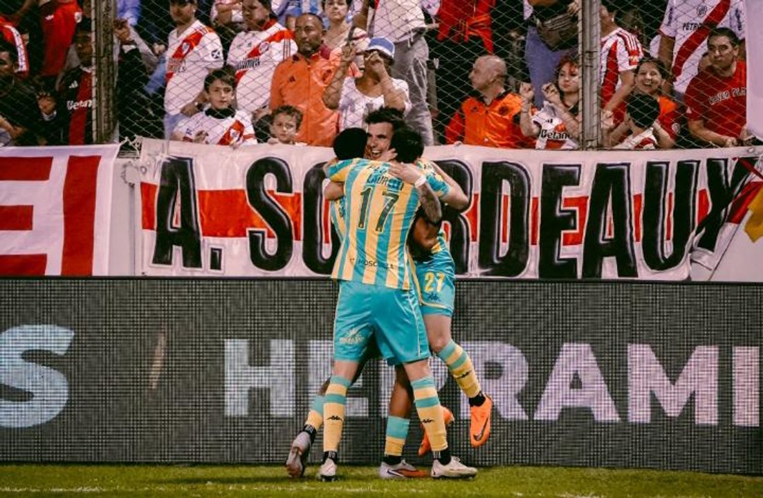 “Jugadores, la concha de su madre”: el duro canto que estalló en la tribuna de River en pleno partido