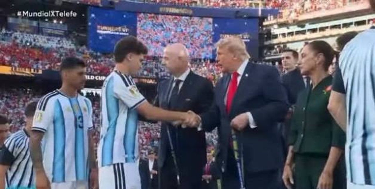 El Cuti Romero y el Licha Martínez le esquivaron el saludo a Donald Trump y se ganaron el beneplácito de las redes