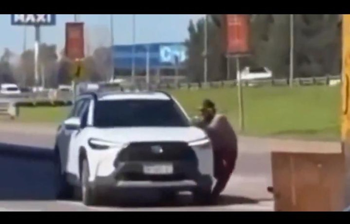 Inseguridad, caos y descontrol: así atacan a los automovilistas en la zona del shopping TOM
