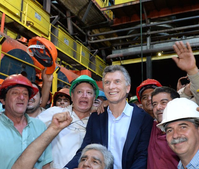 El empleo en el primer año de Macri: 650 despidos y suspensiones por día