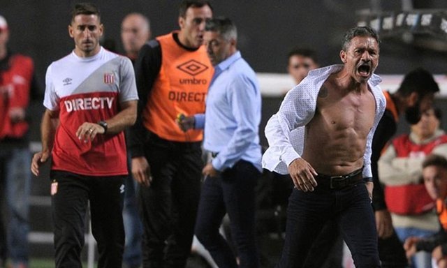 Tras su polémica salida de Estudiantes, Nelson Vivas ya tiene nuevo club