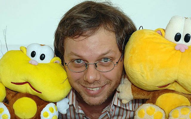 Nik no plagió a nadie para ensuciar el pañuelo blanco de las Madres