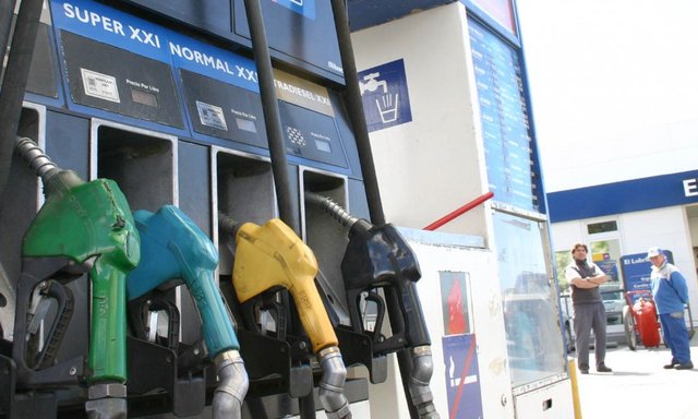 La venta de combustible tuvo su peor caída en cuatro años