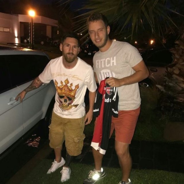El álbum de fotos de las vacaciones de Messi en Rosario