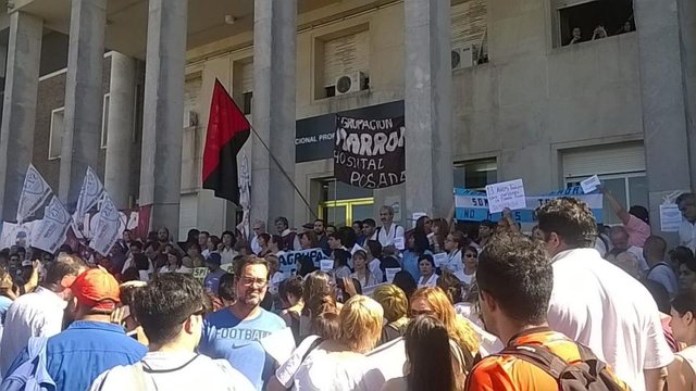 En pleno optimismo de Macri siguieron los despidos en el Posadas