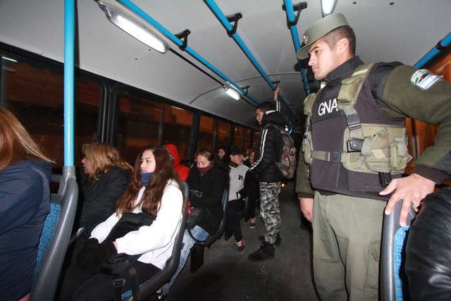 Córdoba: aprueban una ley que prohíbe los paros de transporte
