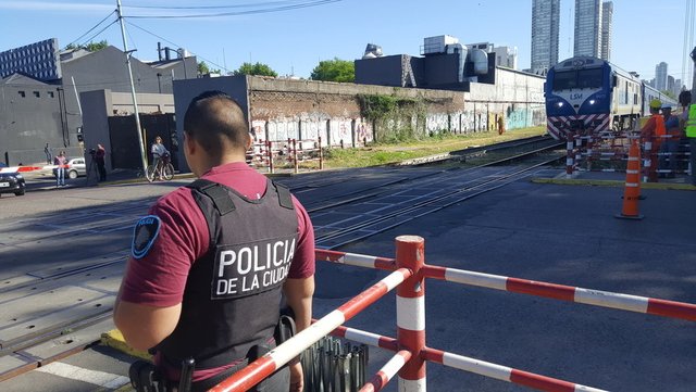 Trágico accidente en Palermo: una chica fue arrollada por un tren