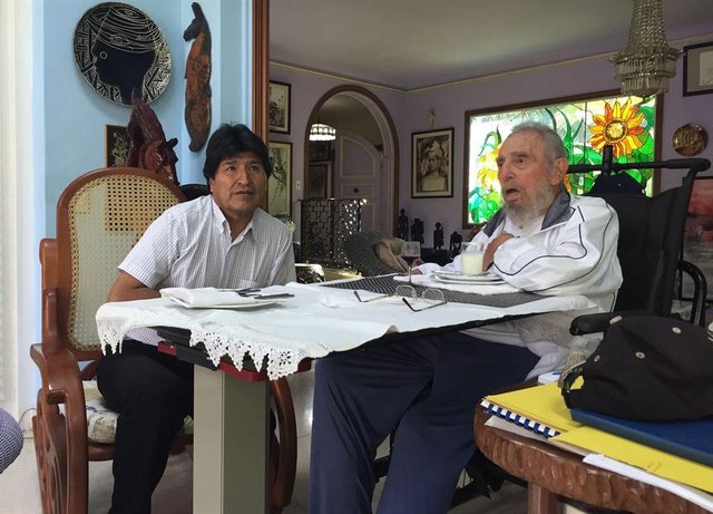 Los presidente de la región despiden a Fidel