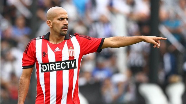 Verón volverá a jugar en Estudiantes este domingo