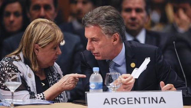"Traición a la patria": la denuncia contra Mauricio Macri