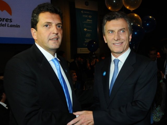 Massa criticó a Macri por la apertura de la economía