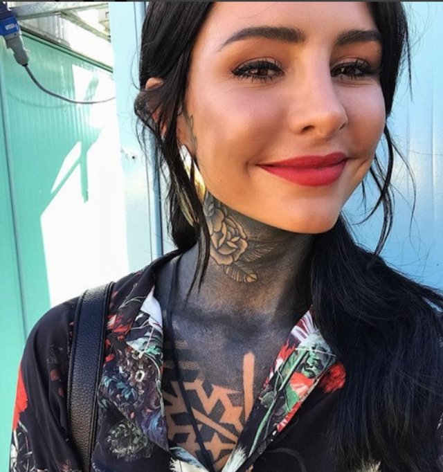 Tatuajes y poca ropa: las pasiones de Cande Tinelli