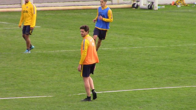 Una buena para Boca: Gago volvió a hacer fútbol con la Reserva