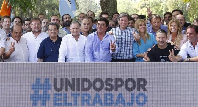 El PJ bonaerense tuvo su foto de unidad junto a Máximo Kirchner