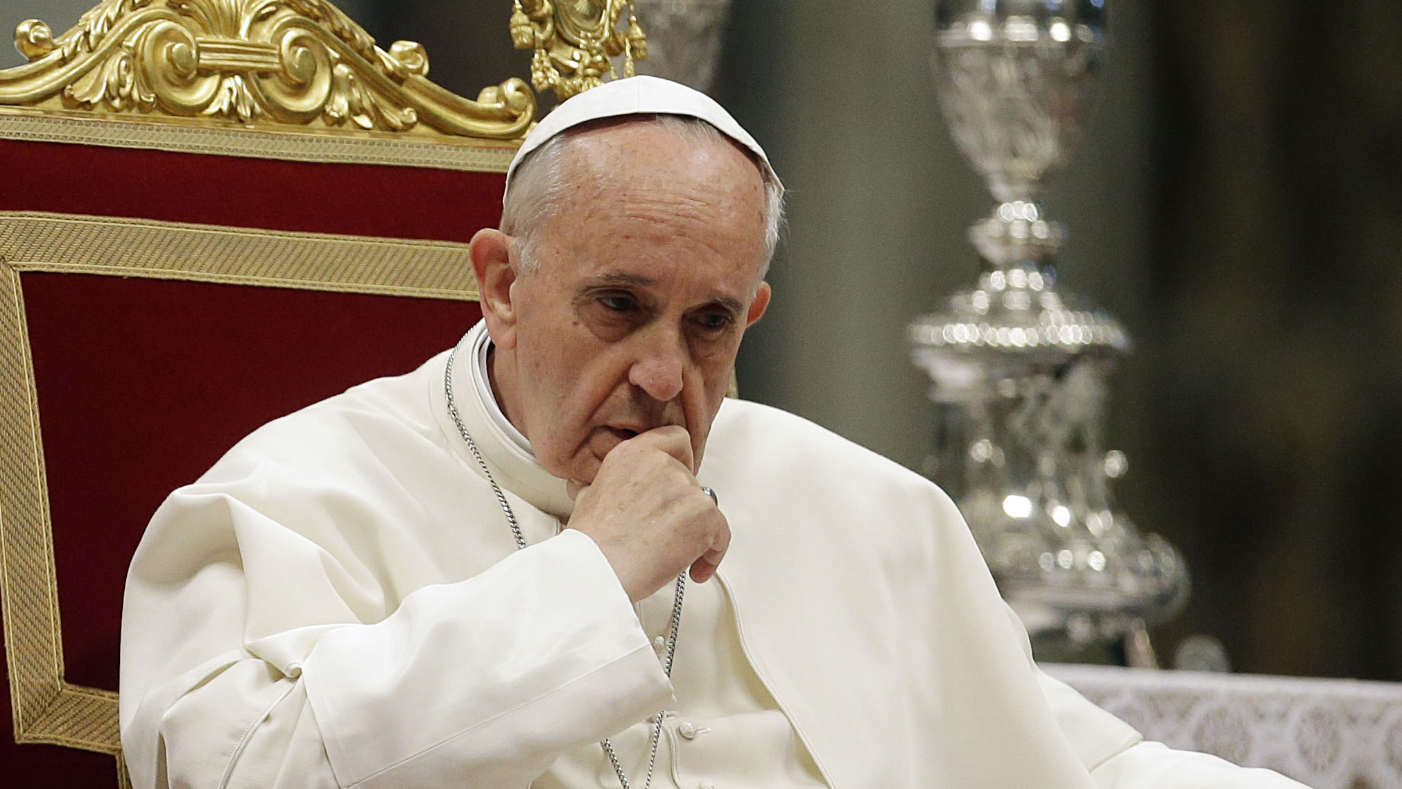 El Papa autorizó juzgar a obispos que encubrieron a curas pedófilos