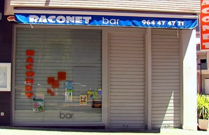 Le sirvieron lavandina pensando que era vino blanco y murió