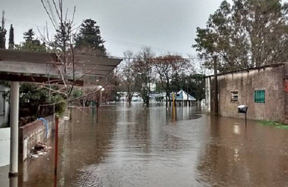 Festival de música a beneficio por las inundaciones en Salto