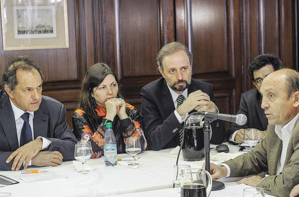 Scioli anunció la emergencia agropecuaria provincial