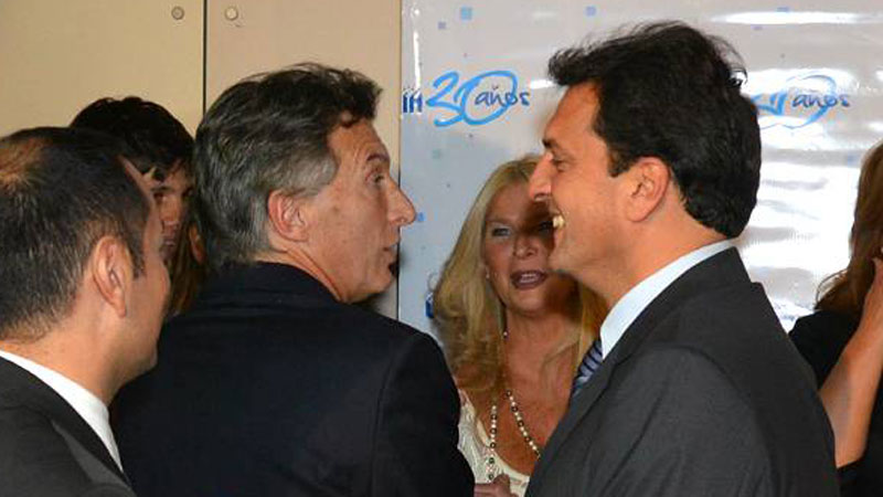 Massa ya está a tres puntos de Macri