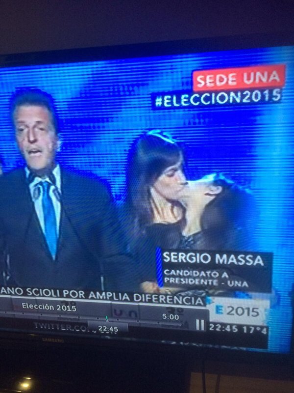 El beso de Malena y su hija opacó el discurso de Massa en las redes