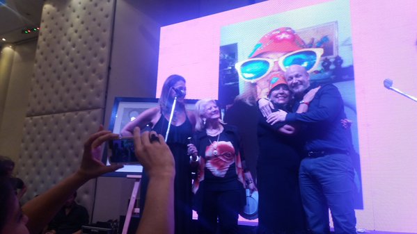 La extravagante cena de fin de año de Elisa Carrió