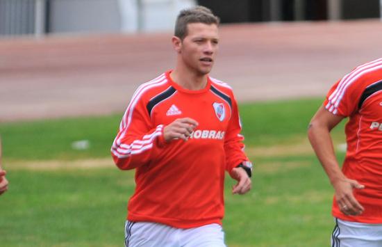 River casi tiene su primer refuerzo: Domingo, muy cerca de volver