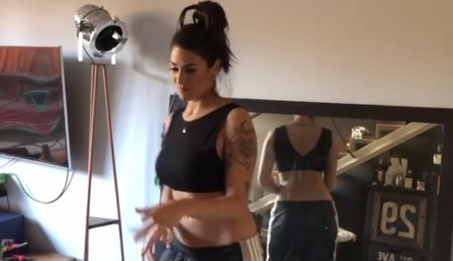 Es viernes e Ivana Nadal lo sabe: incendió las redes bailando cumbia
