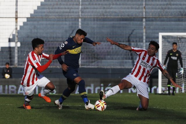 Chau racha: los goles de Estudiantes para bajar a Boca de la punta